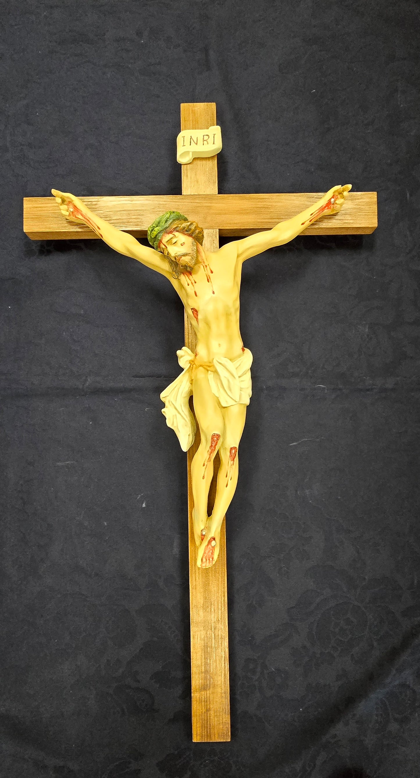 Crucifix 22"